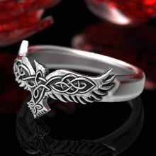 Load image into Gallery viewer, Celtic Personality Fashion Crow Ring
